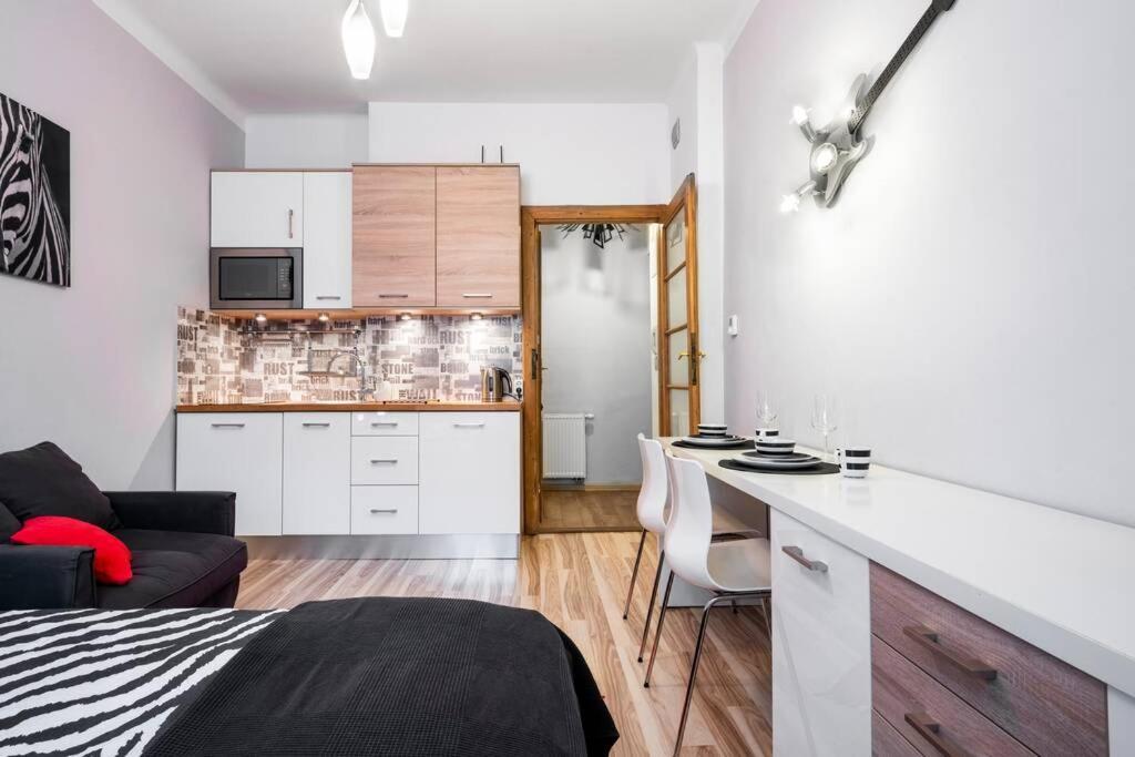 Apartmán Studio Pomorska , Bezplatny Parking Krakov Exteriér fotografie